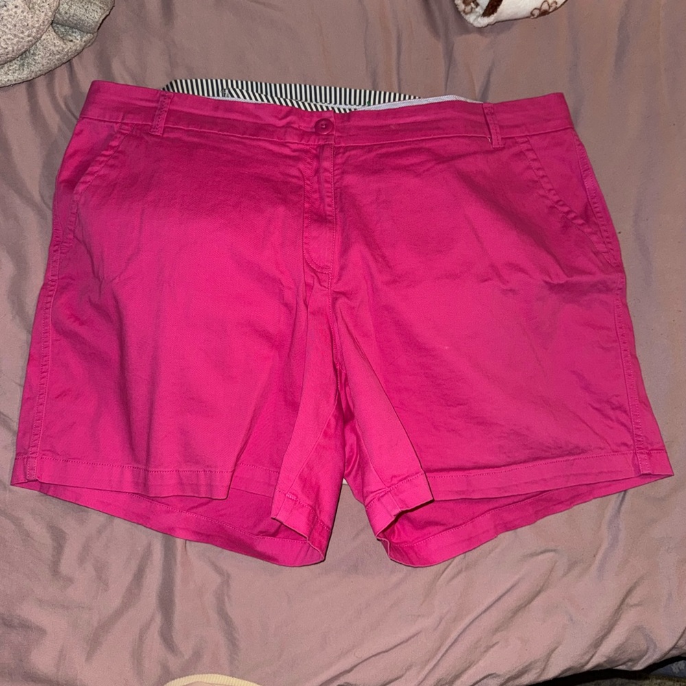 Crown & Ivy Caroline Shorts (4) - Picture 2 of 3